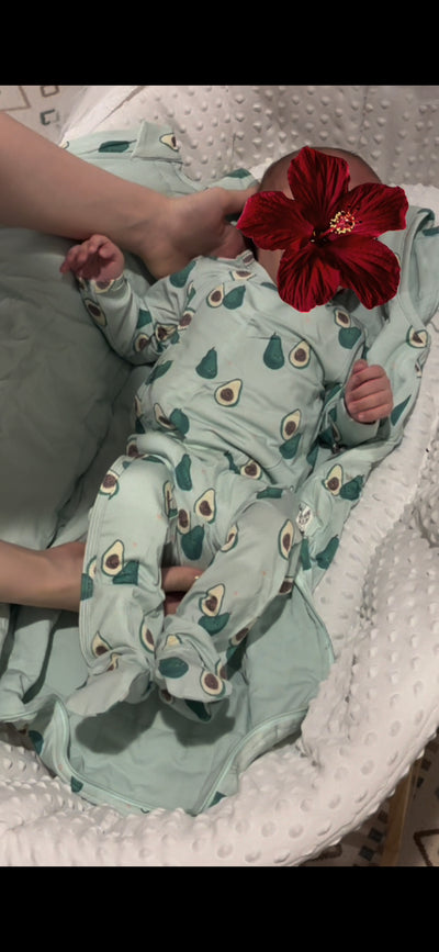 <strong>افتحي كيس نوم وحطي الببيي</strong>